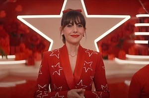 Macy's: Valentine’s Day Gifts with The Macy’s Gift Guide • Ads of the World™ | Part of The Clio Network