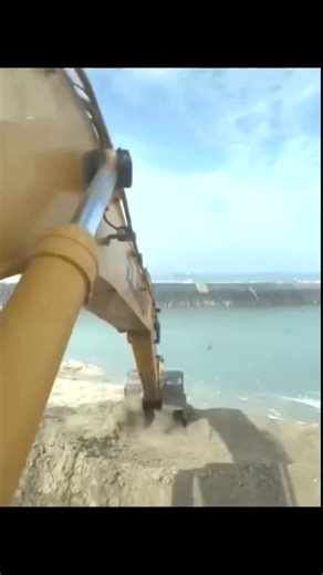 3.7K views | Machinery work involves the operation, maintenance, and supervision of mechanical equipment to ensure efficient production, construction, or repair processes. #excavator #construction Ma2b.7812 | Tech 608M | Facebook