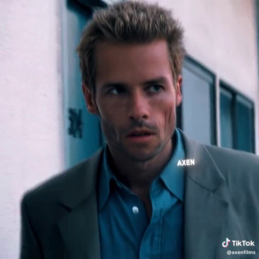 Exploring Memento (2000) with Christopher Nolan: Memory and Identity
