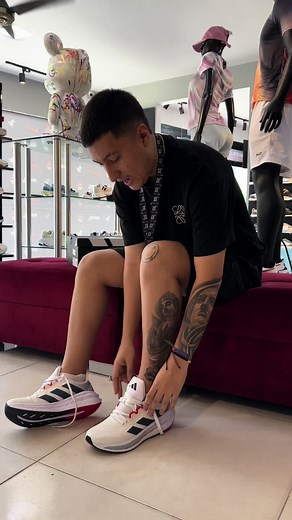 Tenis Adidas Questar 3: Comodidad y Estilo
