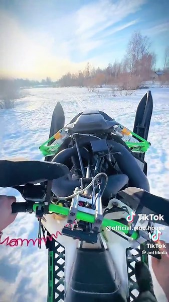 @Antti Kola letting this SX mod sing😮‍💨🏁 #snopro #modhouse #modsled #twinpipes #fyp #