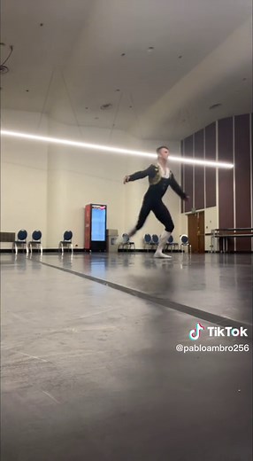 Ballet Training: Perfecting Turns & Leaps