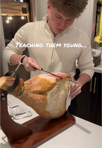 Cutting Prosciutto: A Guide to Perfectly Sliced Ham