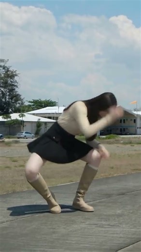 Watch Me Whip Nae Nae Dance Cover Trend 2025 | AI Ultra-Realistic Choreo | StoriesAI-SEA #shorts