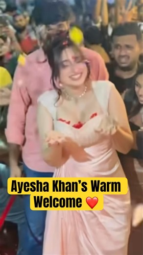 Ayesha Khan’s Warm Welcome ❤️ #shorts #ayeshakhan