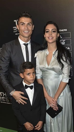 👑 Cristiano Ronaldo Awards Moment with Family ❤️ | Georgina Rodríguez & Son Proud Moment 🏆