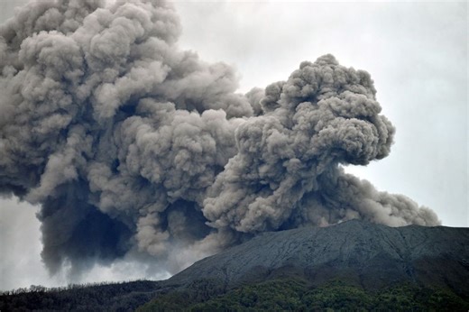 13 climbers killed, 10 missing following Indonesian volcano eruption