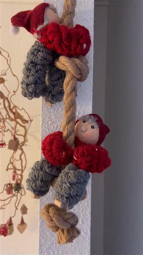 Vi gør klar til at få mutti, Dennis, Kristina og Viktor til julefrokost om lidt åbner vi en god Øl til mig lidt god vin til Annegrethe og så skal der kokkereres Vi glemmer ikke hyggen | Jan Flemming Andersen | Facebook