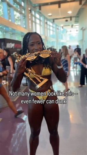 Not many women look like this — even fewer can dunk #dunk #dunker #dunking #basketball #ballislife