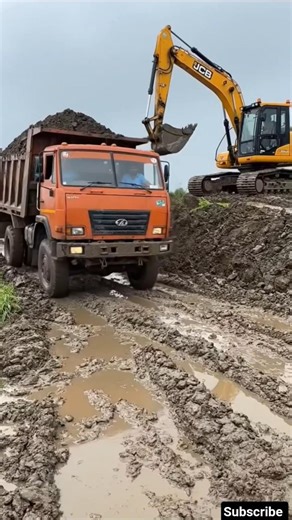 truck stuck in deep mood pulling by jcb machine #truck #jcb #jcbmachine #pulling #drawing
