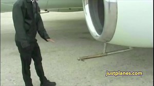 61K views · 252 reactions | ✈️ Landing on a Gravel Strip runway with a Boeing 737  WATCH 50 mph gusts on landing  https://youtu.be/qH1REYHp6dQ | Just Planes | Facebook