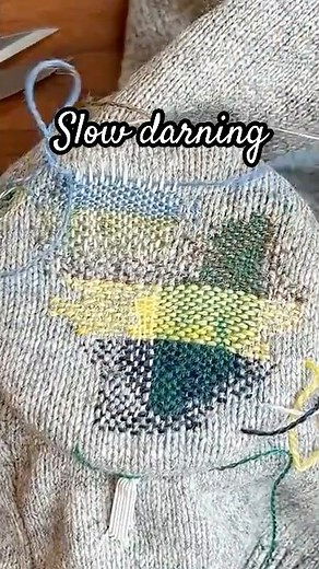 Slow Visible Mending - Darning with style #darning #slowfashion #mindfulness