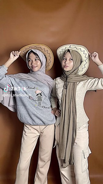 Rekomendasi Ide Foto Keren di Studio Mini