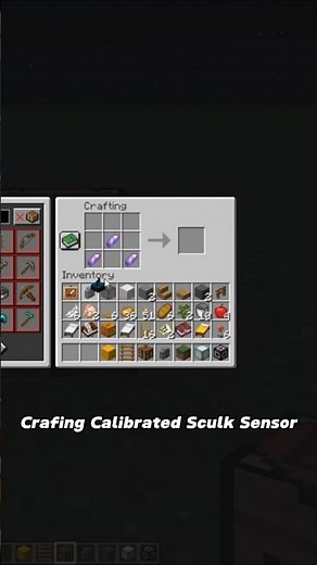 Crafting Calibrated Sculk Sensor in Minecraft #shorts #minecraft