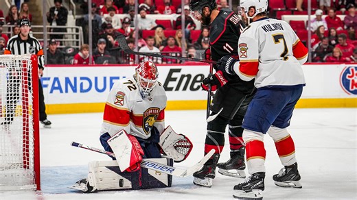 Bobrovsky shuts out Hurricanes in Game 2