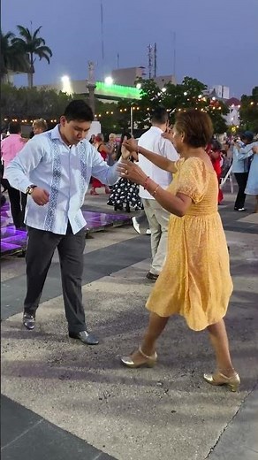 Danzón en Chiapas #baile #marimbasorquestas #dance #danzon #boleros #veracruz #youtubeshorts