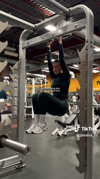 ok but the way my body TRANSFORMS🤯 #hangingabs #abworkout #toned