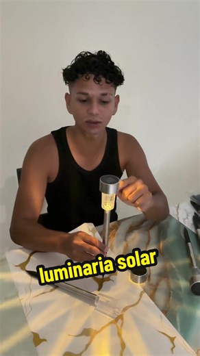 Luminária Solar para Iluminação Sustentável