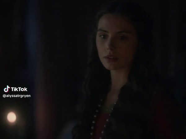 #FANFICEDIT — “Have you ever been afraid I might truly hurt you?” Aerion’s voice was low as his fingers idly traced slow circles across the bathwater. Ripples spread outward, breaking the candlelight into fractured gold. Aerea’s lilac eyes drifted, meeting their perfect mirror in the wavering reflection. “Have you ever been afraid of me?” she whispered back, tilting her head, a smile curling at her lips—smug, daring him to look away. “Yes,” the prince confessed. #aeriontargaryen #aerionbrightfla