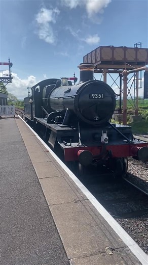 Mogul 9351 up close; reversing to collect its Quantock Belle coaches. #steamtrainsofbritain #steamlocomotive #steamtrainlovers #steamloco