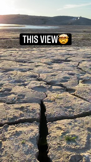 281K views · 4.3K reactions | This view 朗 #manplusriver #nature #lakemead #drylakebed #lake #canyon #narrows #dirt #beautiful #uplifting | Man + River | Facebook