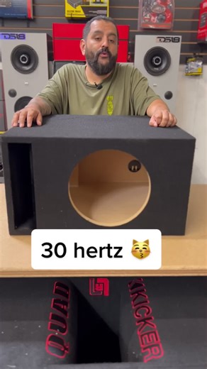 Ultimate Low Bass Car Audio Setup with 30 Hertz Subwoofer Box