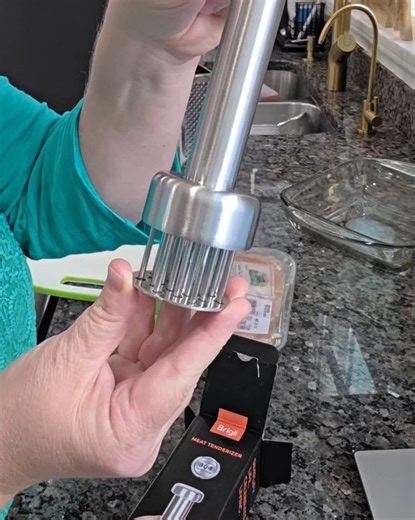 How to make meat more flavorful and tender? It's time to get a meat tenderizer! #kitchengadgets #homemakeover #meattenderizer 📸Review Videos By Fern | Brigii