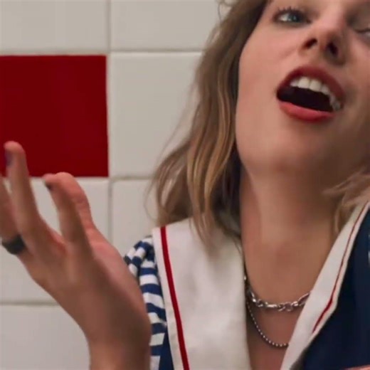 Steve and Robin in S3 😍| baby doll #edit #strangerthings #strangerthanfiction #trend #elevenhopper