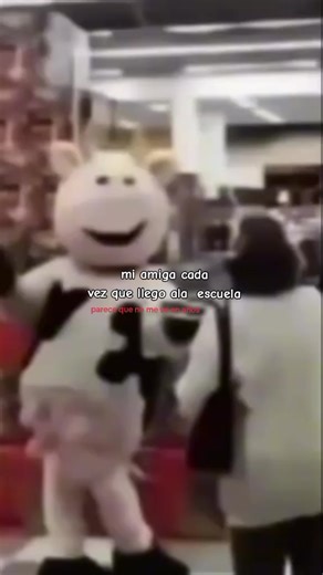 Momentos Divertidos en la Escuela con Amigas