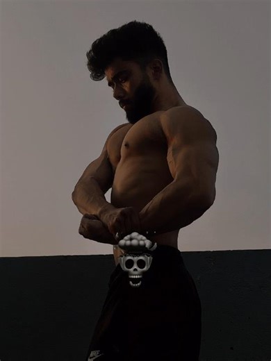 My Side Chest After 8 Months of Serious Training 🔥