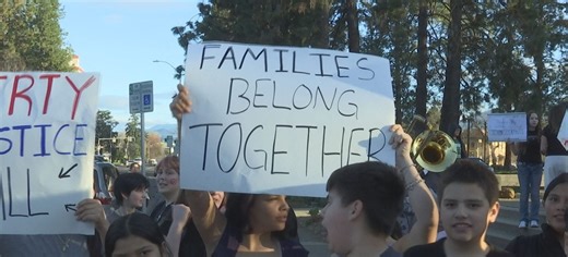Medford middle school students protest ICE for a second time this week - KOBI-TV NBC5 / KOTI-TV NBC2