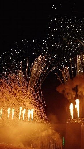 Creamfields | Congratulations @calvinharris & @elliegoulding! Their new track ‘Miracle’ is #1 on the UK Top 40 singles chart! Less than 50 days until... | Instagram