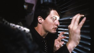 How BLUE VELVET Set the Tone for David Lynch's Filmography