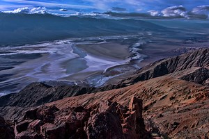Stunning footage shows waterfalls appearing in Death Valley