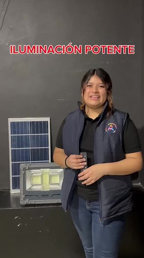 REFLECTOR DE INDUSTRIAL 1000W Hasta 15 horas de iluminación continuas Tel: 3542-2132 7ave y 9na Calle Edificio el centro local 1-28 zona 1 ciudad #solar #ahorro #fyp #viral
