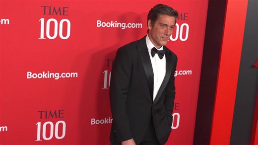 David Muir returns, shares rare personal update