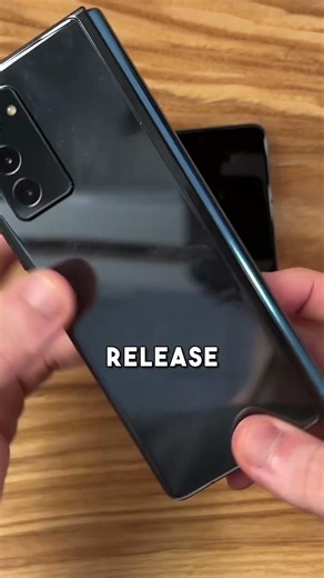 Why Samsung's Folding Phone Was a Disaster at Launch