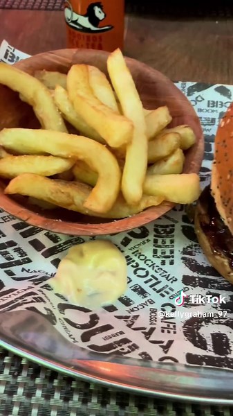 Monday Bossa Burger Special for Just R85