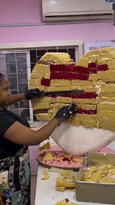 I totally enjoyed watching the making of this beautiful gravity defying heart cake. Video Credit: @teecakes_pro #learncakes #gravitydefyingcake #gravitydefyingcakes #heartcakes #cakedecoratingvideos #cakedecoratingtutorial #cakedecoratingtechniques #bakersinnigeria #cakeartistinnigeria #worldbakers #explore | Learn Cakes and Baking