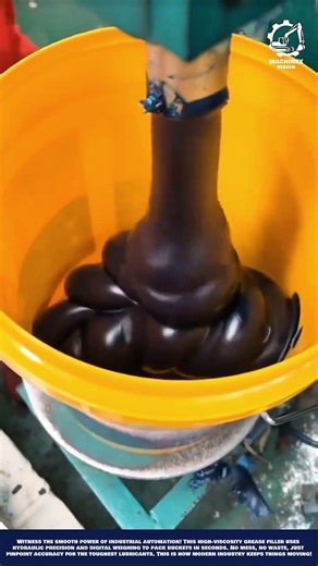 Industrial Grease Filling Machine Work for High-Viscosity Lubricant Packaging