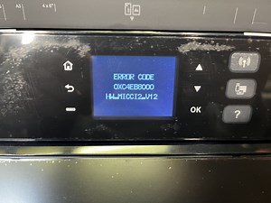 HP Officejet 200 - kod błędu 0XC4EB8000 po włączeniu drukarki. Jak naprawić?
