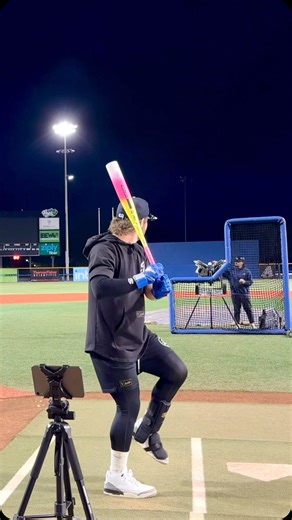 The Baseball Bat Bros on Instagram: "The Dub making another pro ballpark feel tiny 😂 With -5 bats being outlawed for 12u PG events, the Dub is release is gonna be huge. USSSA is full of super hot -5 bats, but the Dub seems to really specialize in the -8 & -10 versions. Thanks again to the @hillsborohops for helping us make good content!"