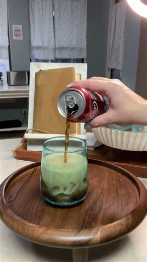 Subscribe for more ASMR! ASMR Soda pouring and fizzy bubble #ASMR #soda #soothing #bubbles #calming