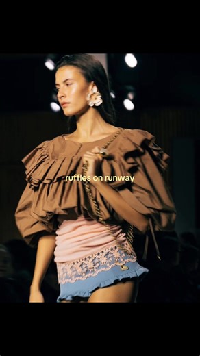 Exploring Ruffles on the Runway: High Fashion Moments