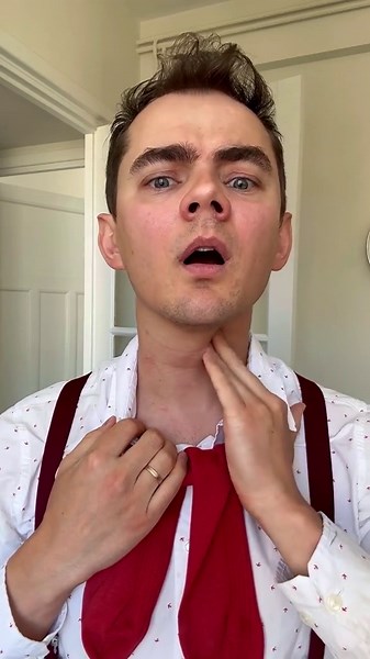 How to open a beer at party like a boss