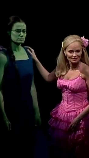 How to Be Popular: Tips for Success