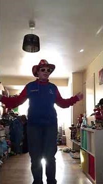 Barney gaggle giggle wiggle dance