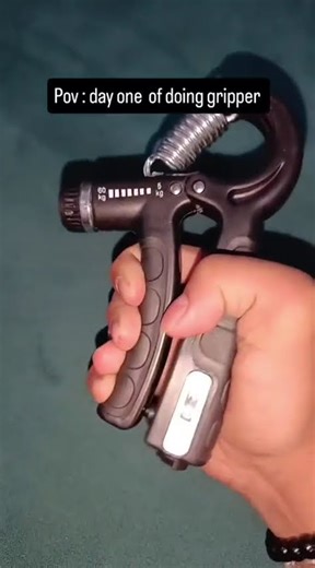 pov day one of doing gripper #handgripper #unboxingvideo #review