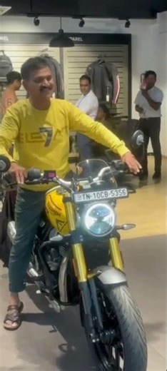 New Triumph Speed 400 . 15/11/2925.