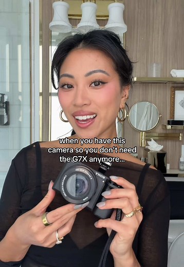 Replying to @rnarj a little @Sony Alpha flash cam for pictures and vlogs… I’ll take this over the canon G7X any day #digicam #canong7x #photoinspo #instagramtips #sonyalpha